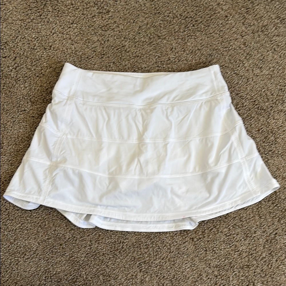 lululemon athletica White Mini Skirt women’s size 4